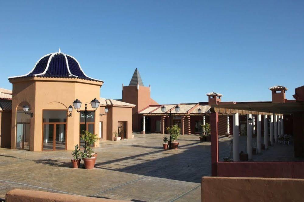 Santara Resort And Spa 圣波拉 外观 照片