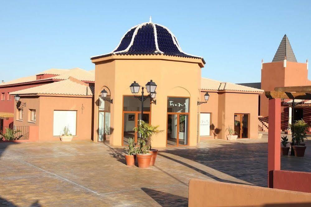 Santara Resort And Spa 圣波拉 外观 照片